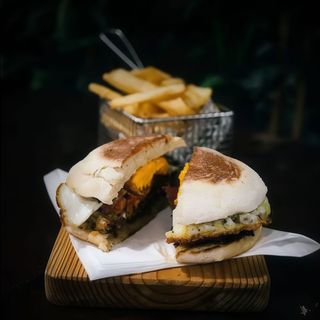 Hambúrguer Atlantida 