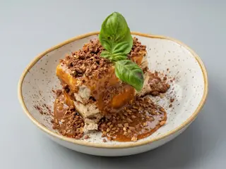 Tiramisù de Caramelo Saldado, Cacau e Amendoim