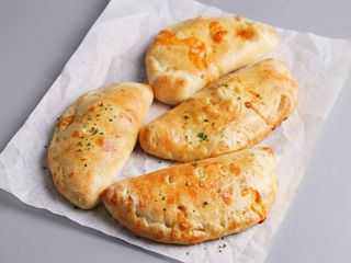 Calzone de 4 Queijos 