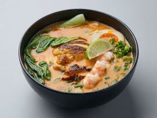 Ramen Tantan de Gambas e Frango