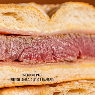 Prego No Pão do Lombo