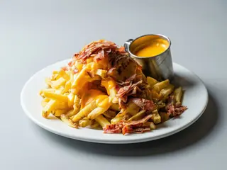 Batata Frita Com Cheddar E Bacon