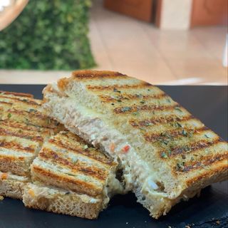 TOSTA DE FRANGO