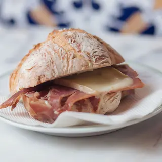 Sandes de Presunto com Batata