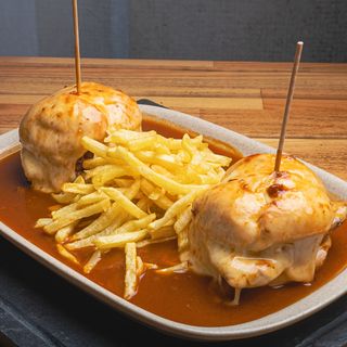 Tapa de Francesinha