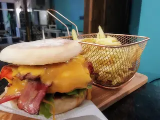Prego no bolo do caco à Americana
