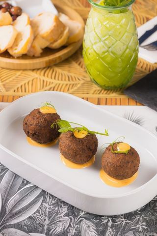 Bolinho de Feijoada