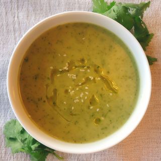 Creme de Chuchu e Coentros (a partir das 12h00)