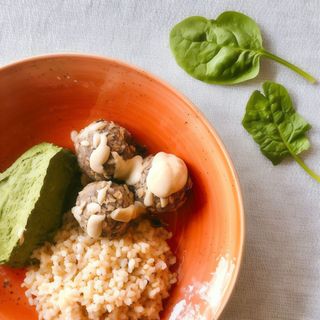 Almôndegas Artesanais Aveia-Cogumelos c/molho tahine e Arroz integral (a partir das 12h00)