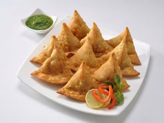 CHICKEN SAMOSA {FRANGO}*3UNIDADE