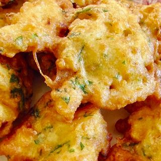 Pataniscas de bacalhau 