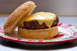 Hambúrguer com Queijo