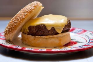 Hambúrguer com Queijo