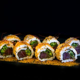 Uramaki Tuna Spicy 8 piece ::