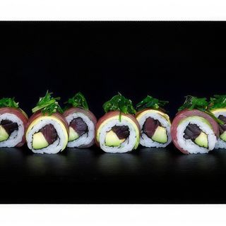 Tuna Mix (Uramaki) 8 pecas ::