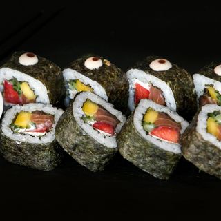 Futomaki ﻿( 8 peças ) ::