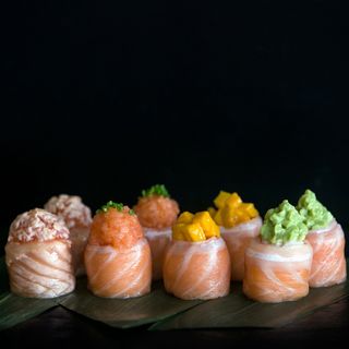 Gunkan Salmon Lover(8pecas) ::