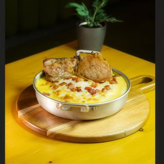 Escondidinho 4 queijos com bacon + Picanha