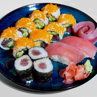 36. Atum Especial Sushi 15 Peças