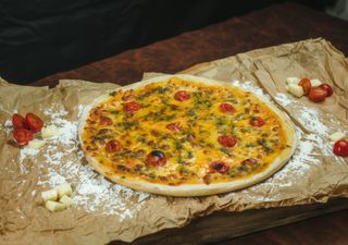 Mozzarela com Pesto e Tomate Cereja