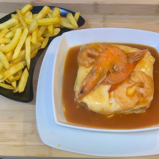 Francesinha à Sevilhana