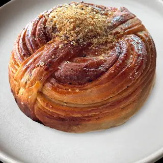 Cardomom bun