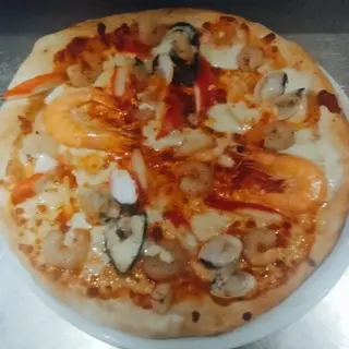 AL FRUTTI DI MARE (pizza)