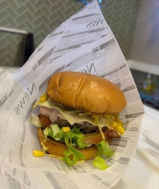 X-Salada Burger