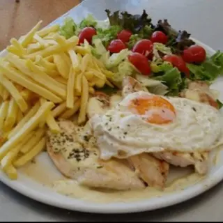 Menu Bitoque do Frango Grelhado Com Bebida