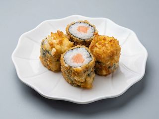 47.Hot Maki Salmão