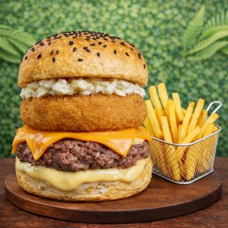 MENU FOUR CHEESE + BATATA