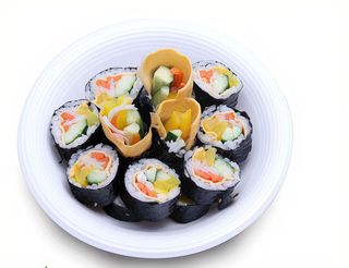Kimbap (08 pieces)