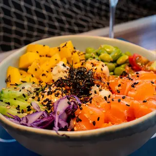 Poke Bowl Salmão