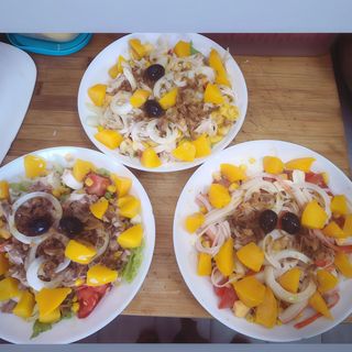 Salada frango/atum/delícias/mista