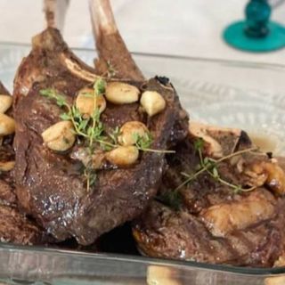 Costeletas de borrego grelhadas 