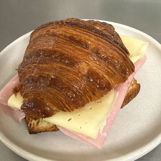 Croissant Misto