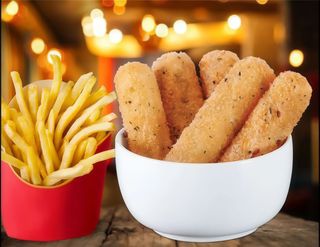 Mozzarella sticks com batata frita (6 uni)