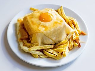 Francesinha á Moda do Porto