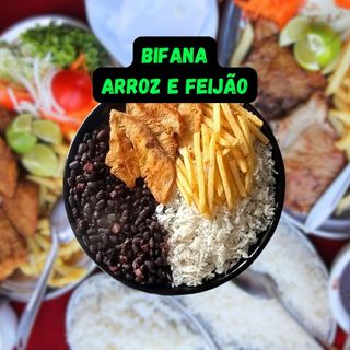 Bifana com Arroz e Feijão