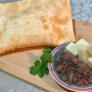 Pastel de Carne Seca c/ Queijo