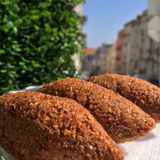 Mini Salgados de Kibe 