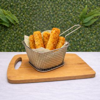 PALITO DE QUEIJO PANADO
