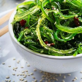 Taça de Wakame c/ Sésamo