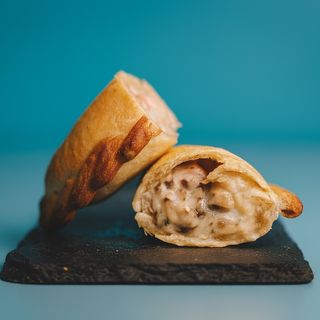 Empanada de Cogumelos e Queijo
