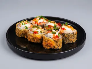 ½ Hot Sushi Salmão sem Fruta (5 uni)