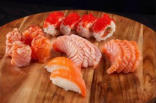 Menu Degustação Salmão 18 peças