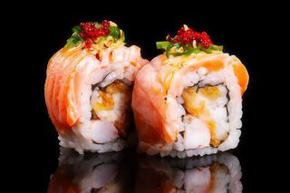 Maki Espada Crispy Salmão e Gambas