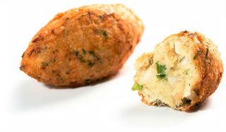 [PT]-Pastel de Bacalhau / [EN]-Fried ball of cod