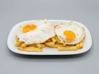 Ovos com Batata Frita