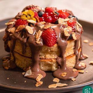 Panqueca Chocolate e Frutos Vermelhos